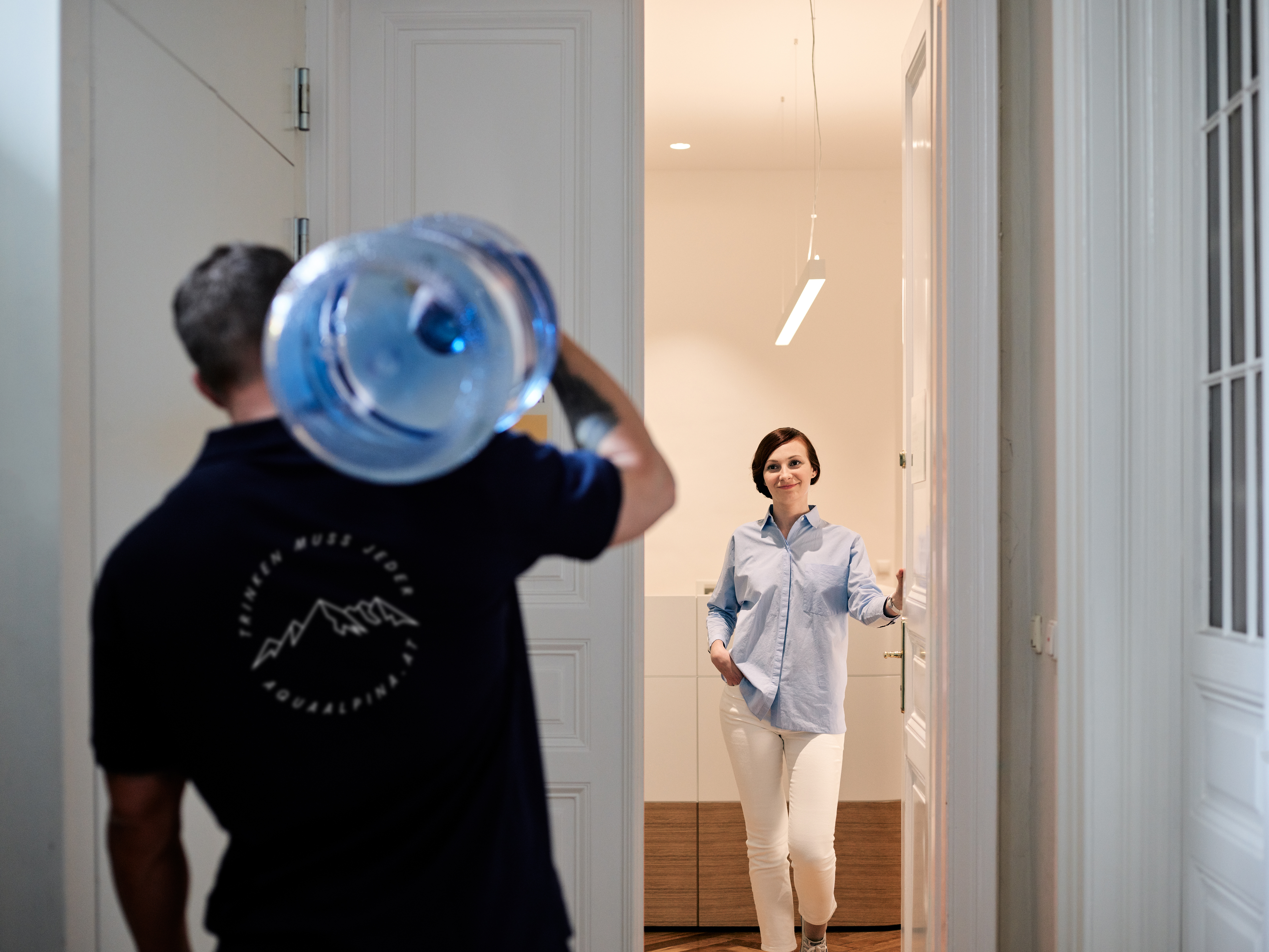 Wasser Lieferservice in Ihr Büro Wasser Lieferservice direkt zu Ihnen.