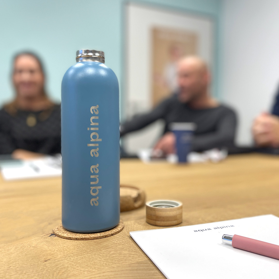 wasserflasche meeting